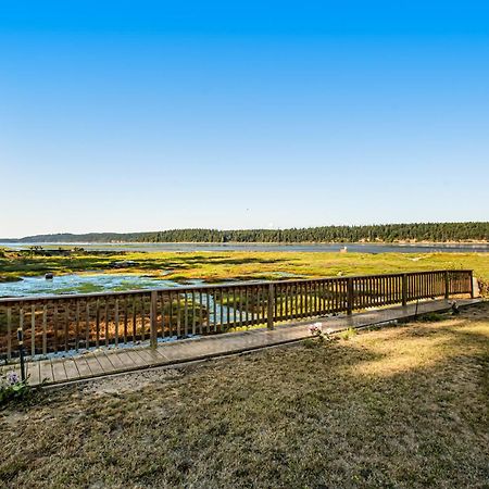 Marrowstone Island Beach Cabin Exterior photo