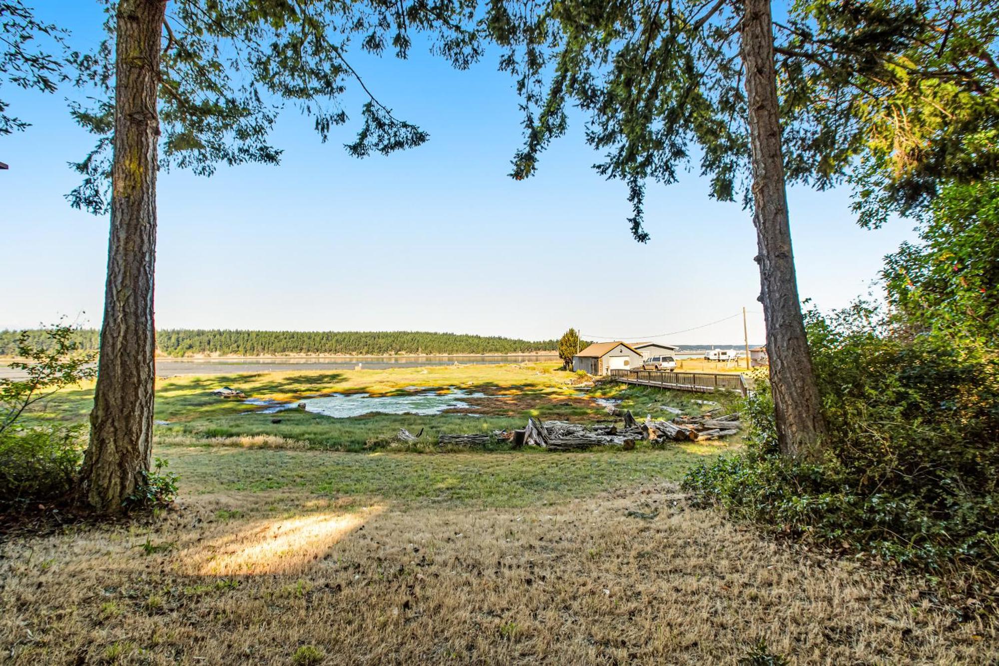 Marrowstone Island Beach Cabin Exterior photo