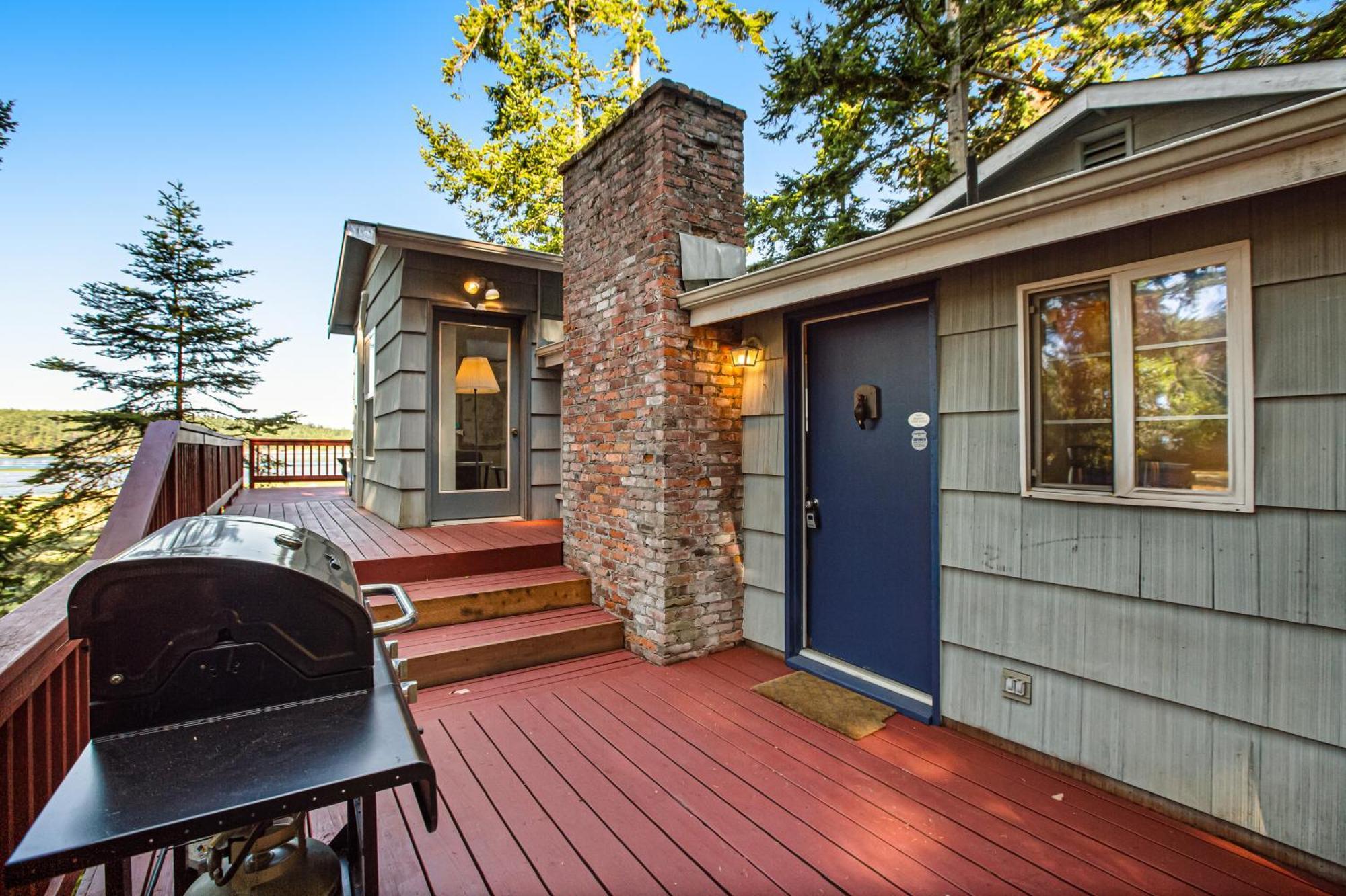 Marrowstone Island Beach Cabin Exterior photo